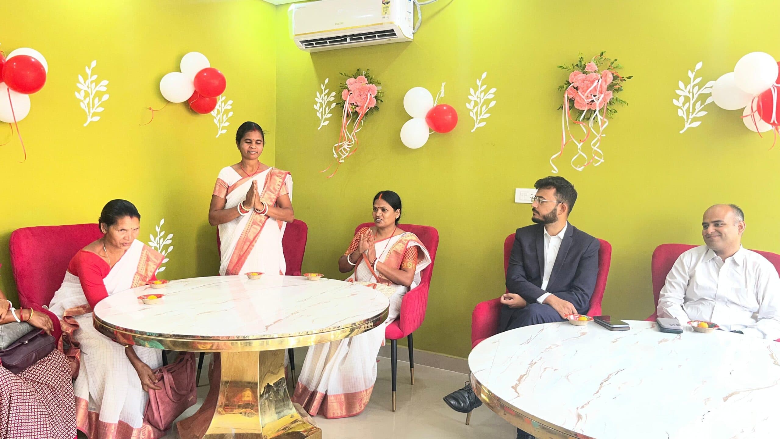 साकची में खुला ‘जमशेदपुर हाट-पलाश मार्ट, स्थानीय कारीगरों के हुनर को मिला बड़ा शोरूम