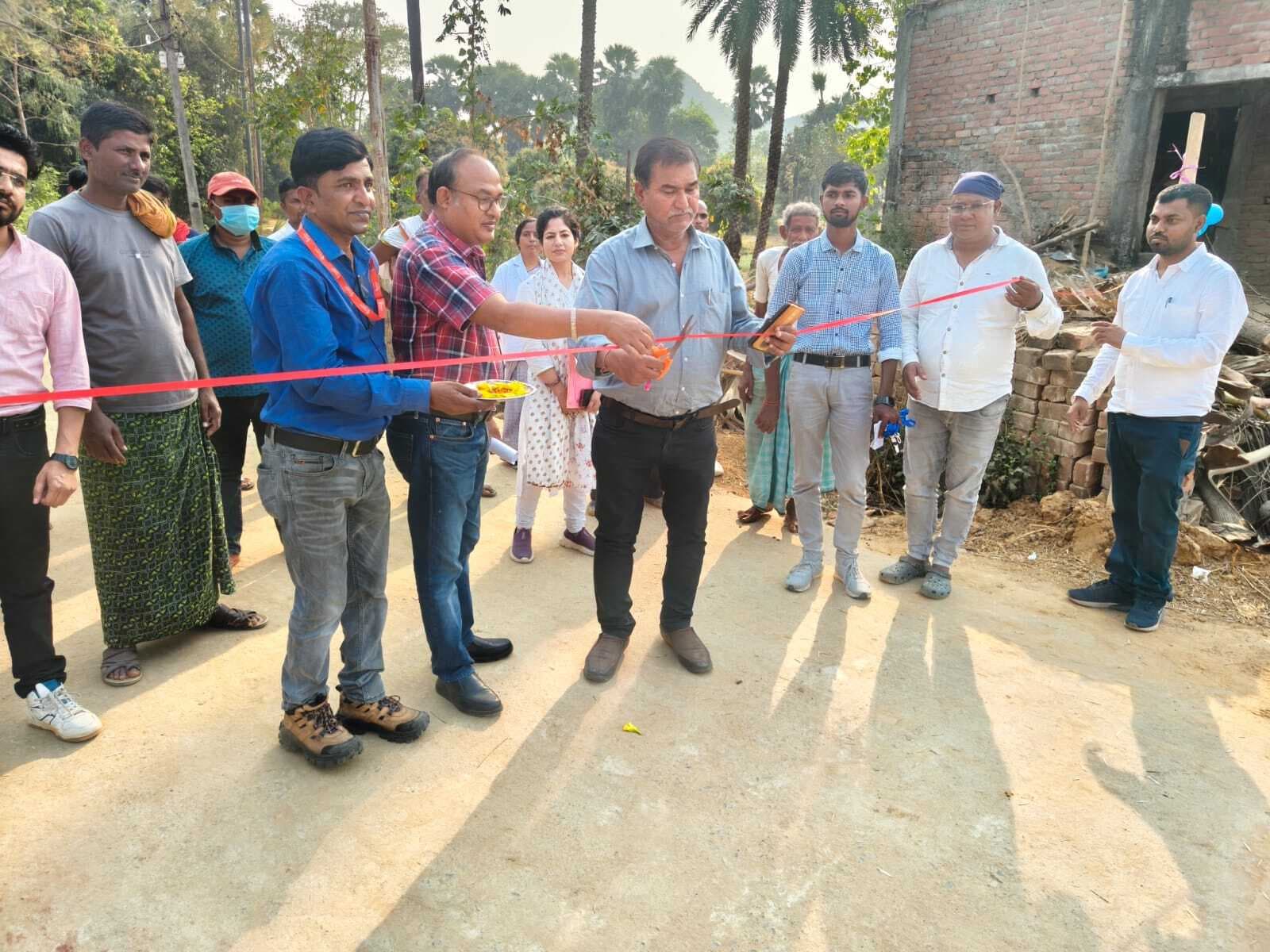 कालाजार से बचाव के लिए गदाल गांव में विषेश छिड़काव अभियान शुरू