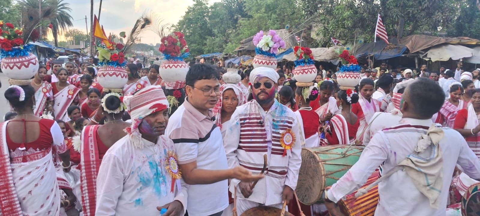 मांडर में धूमधाम से मना प्रकृति पर्व सरहुल