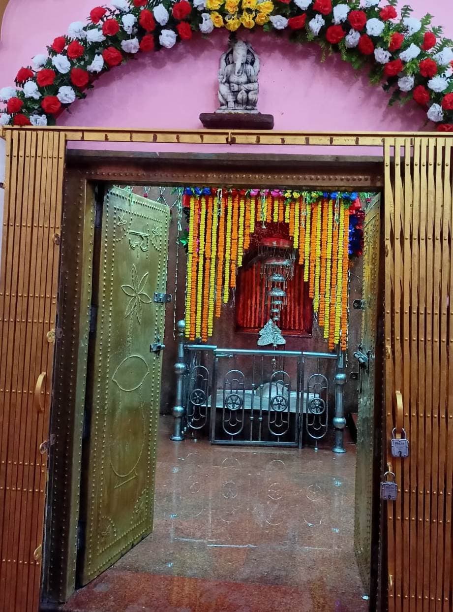 Bhagalpur news नयागांव काली मंदिर में वार्षिक पूजा का शुभारंभ, उमड़ी भीड़