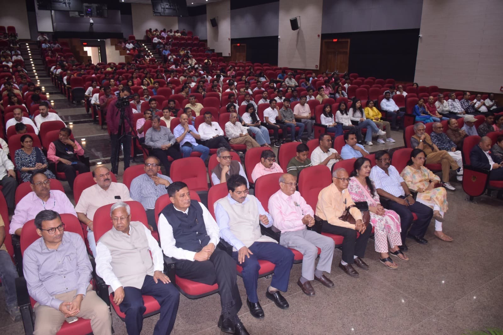 Dhanbad News: बाल अधिकारों को मिले प्राथमिकता, तभी साकार होंगे वैश्विक लक्ष्य