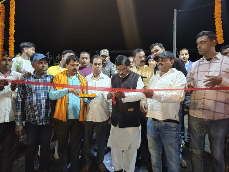 विधायक ने पाकुड़िया में यज्ञ मेला का किया उद्घाटन