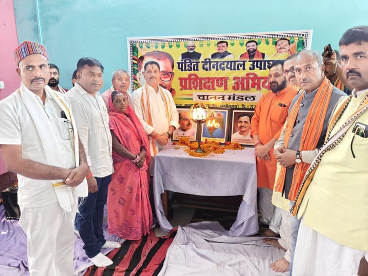 प्रशिक्षित कार्यकर्ता ही संगठन की वास्तविक शक्ति