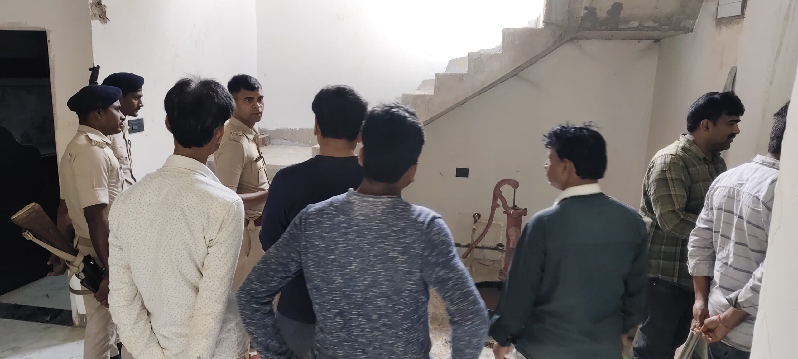 शिक्षक के घर से मोटर की चोरी, जांच में जुटी पुलिस