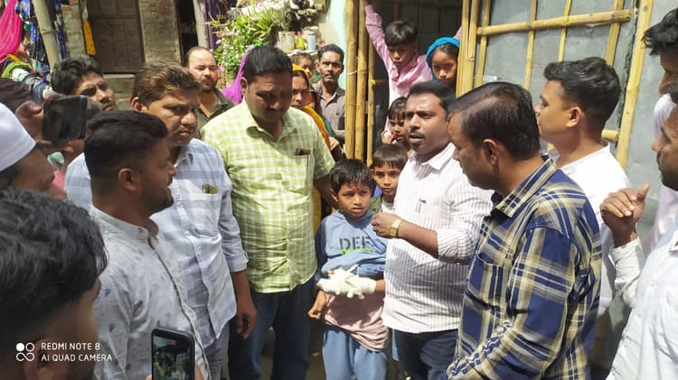 विधायक ने मृतक व घायल बच्चे के परिजनों को दी सांत्वना