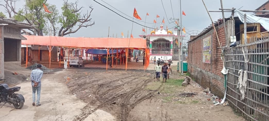 ठाकुरगंगटी में चैती दुर्गा पूजा और नवरात्र उत्सव की धूम