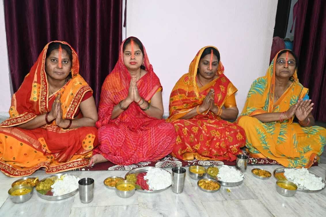 Dhanbad News: नहाय खाय के साथ चैती छठ शुरू, खरना आज