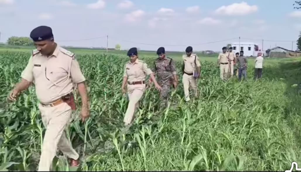 चौथे दिन भी पुलिस के हाथ खाली, मक्के के खेतों में घंटों चली सघन तलाशी