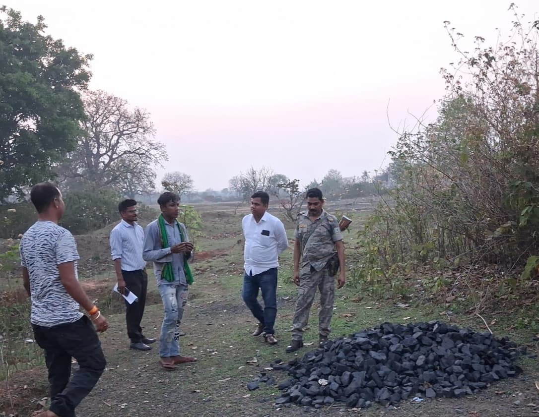 बिंदापाथर में चार टन अवैध कोयला जब्त