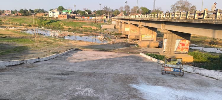 Giridih News :चैती छठ को लेकर सज-धजकर तैयार है छठ घाट