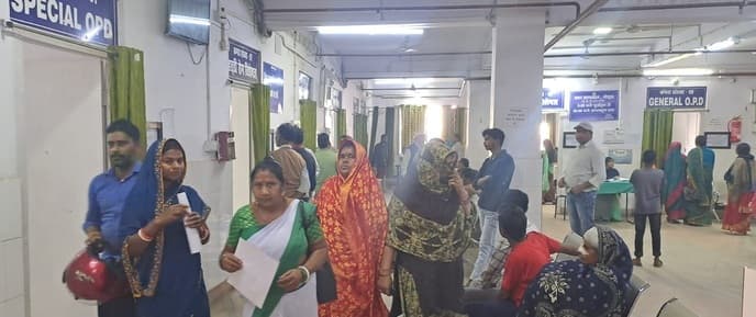 गरीब मरीजों को खून और अल्ट्रासाउंड की सुविधा न मिलने से हो रही कठिनाई, रक्तदान किये जाने की जरूरत