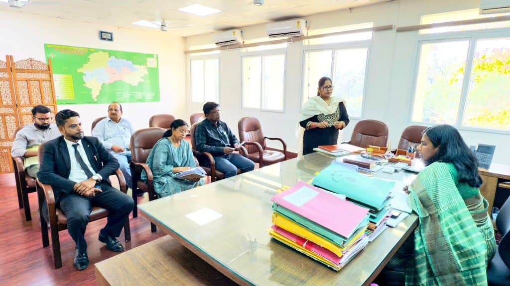 कन्या भ्रूण हत्या पर रोक लगायें : उपायुक्त