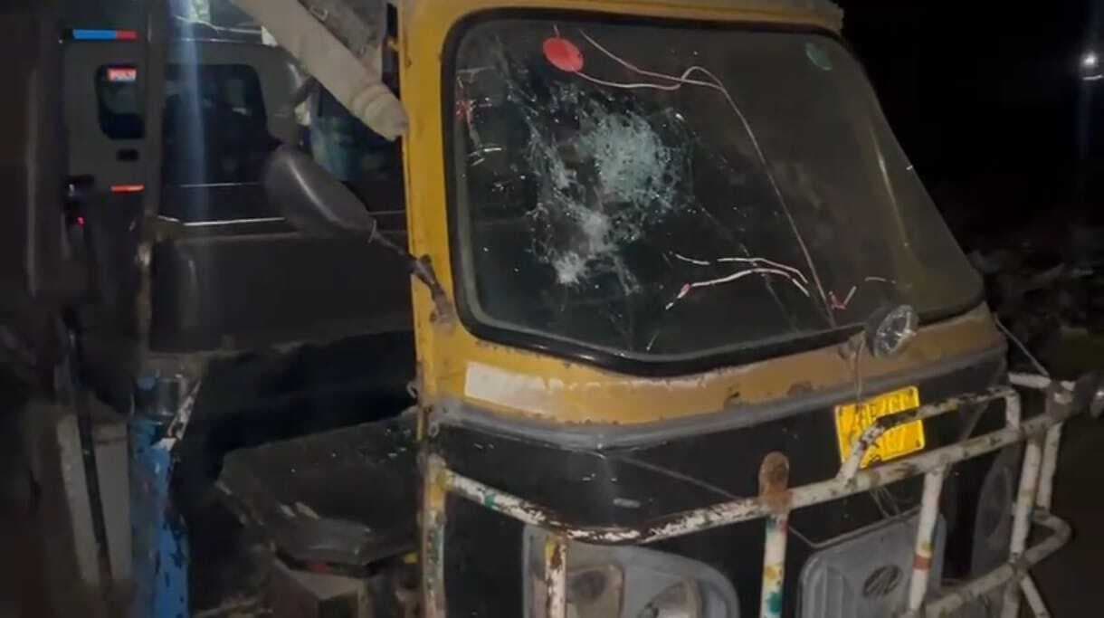 जमीन विवाद में पूरब टोला बना रणक्षेत्र, सात घायल व तीन वाहन तोड़े<bha>;</bha> सीसीटीवी में कैद हुई  झड़प