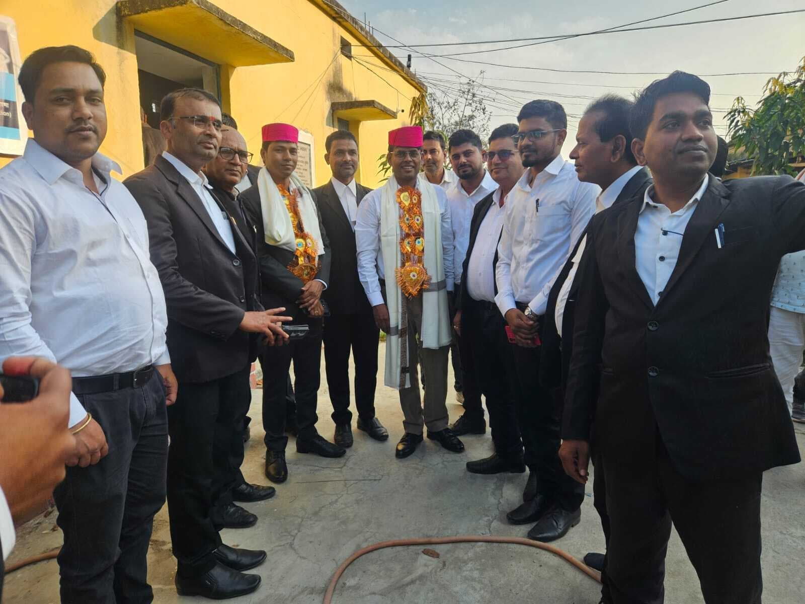 स्थानांतरित पदाधिकारी को समारोह पूर्वक दी गयी विदाई, वक्ताओं ने उनके कार्यकाल की प्रशंसा