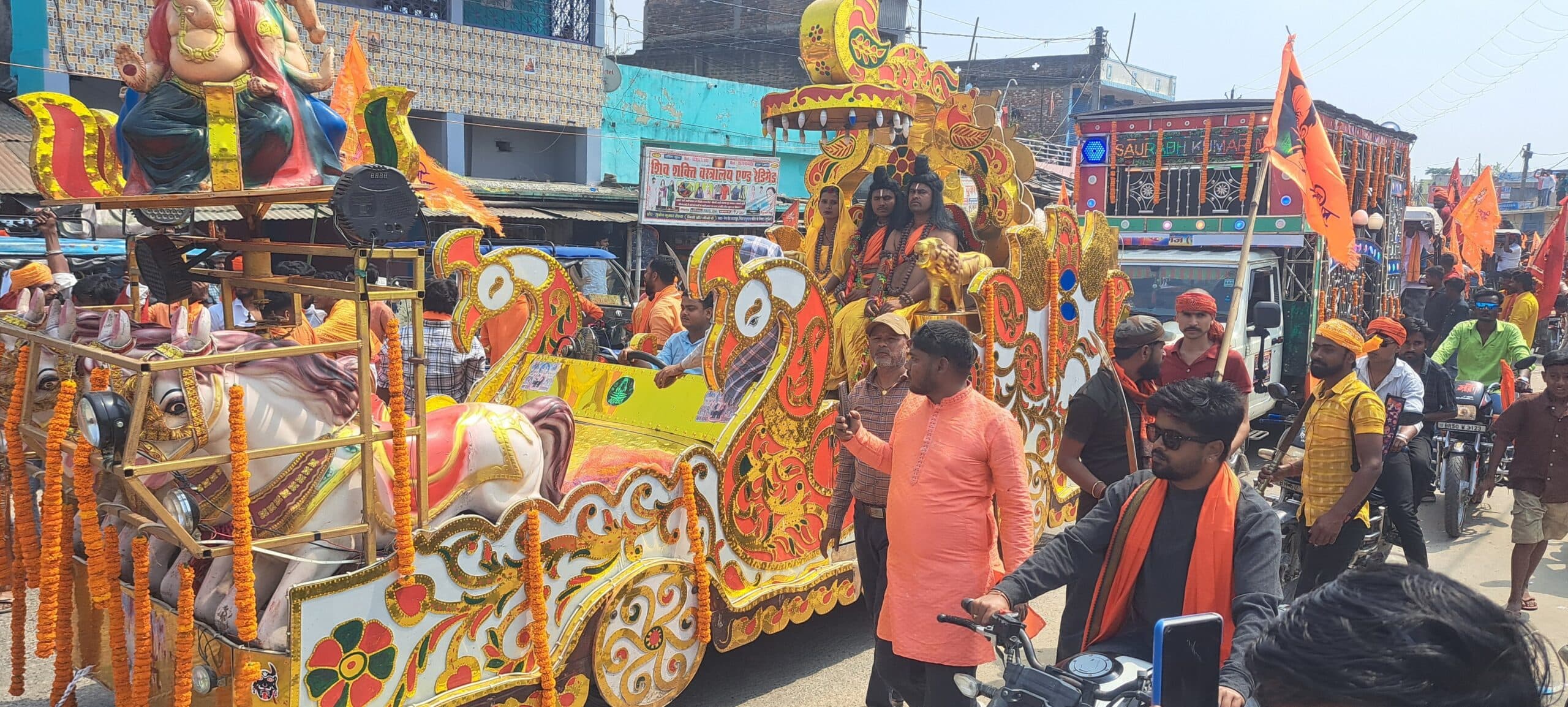 रामनवमी को लेकर निकली शोभा यात्रा, दर्जनों गणमान्य व सामाजिक कार्यकर्ता हुए शामिल