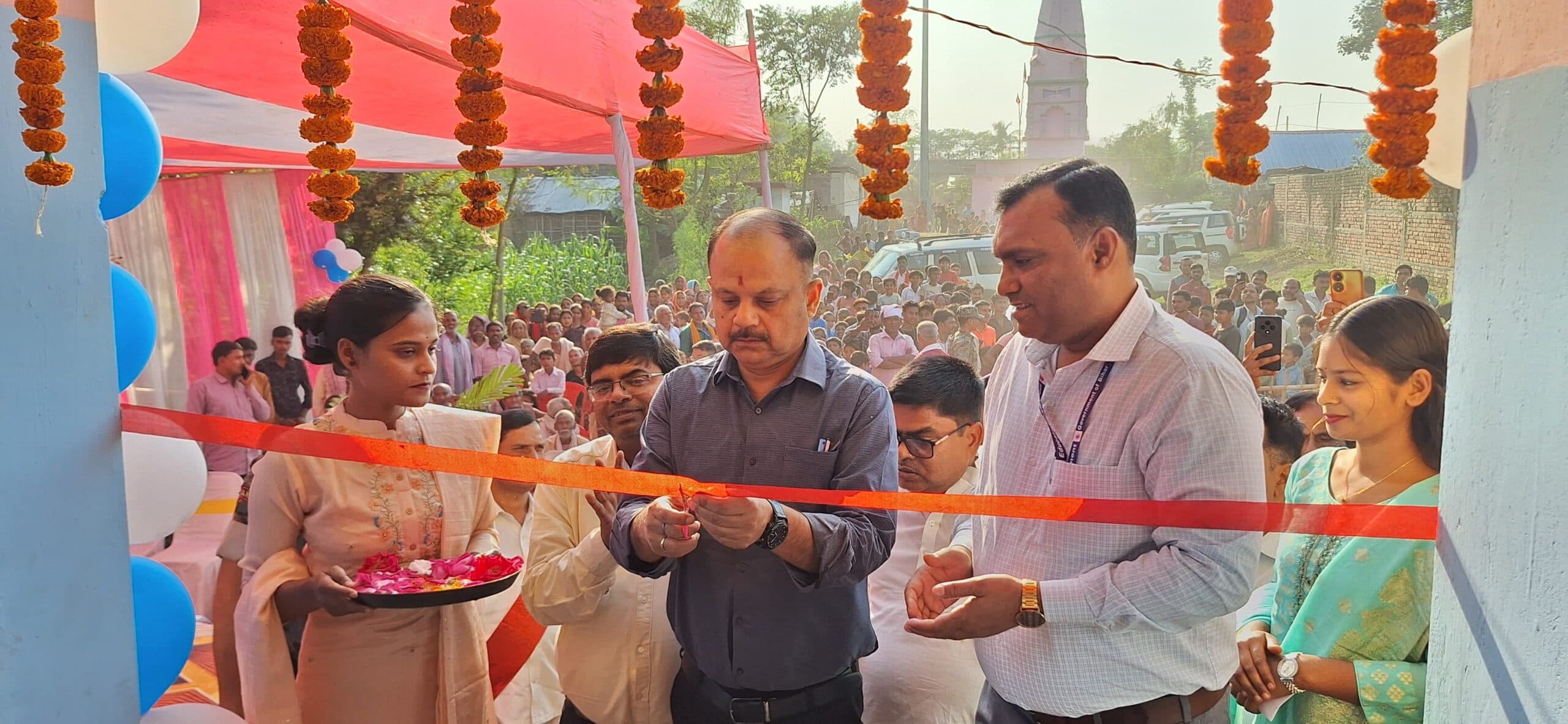 शिक्षित व्यक्ति समाज, राज्य व राष्ट्र के विकास में निभाता है महत्वपूर्ण भूमिका : डीएम