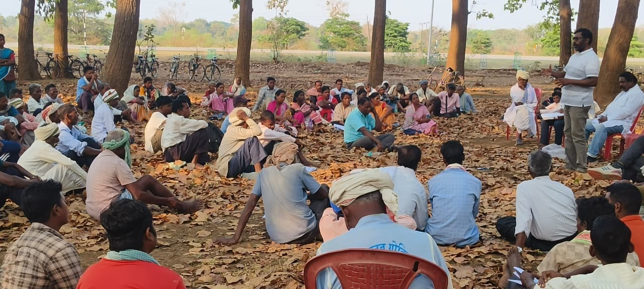गोविंदपुर में पारंपरिक ग्राम सभा को लेकर बैठक