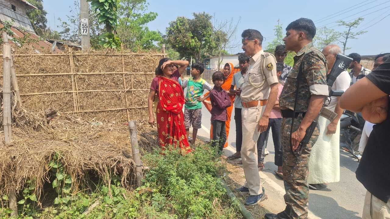 अतिक्रमण की शिकायत पर अधिकारियों ने की जांच, हटाने का निर्देश