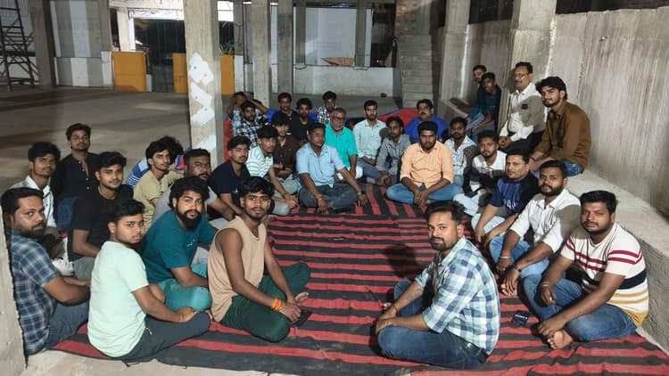 जय श्रीराम के उद्घोष के साथ कल निकलेगी शोभायात्रा