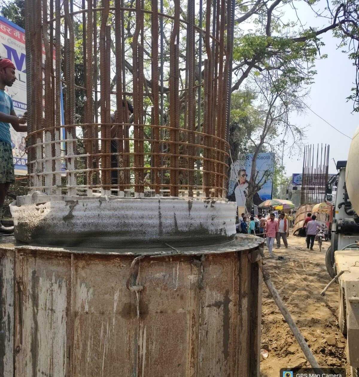 ओवरब्रिज नहीं सर्विस रोड की कम होगी चौड़ाई