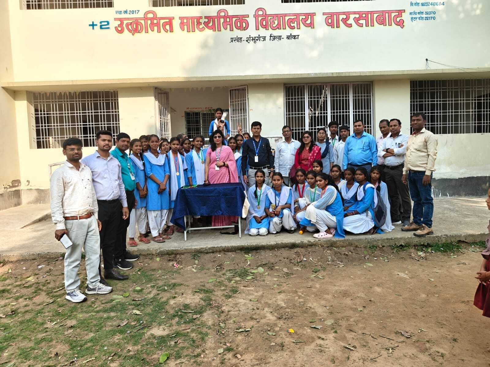 ज्ञान और मेहनत ही सफलता का आधार