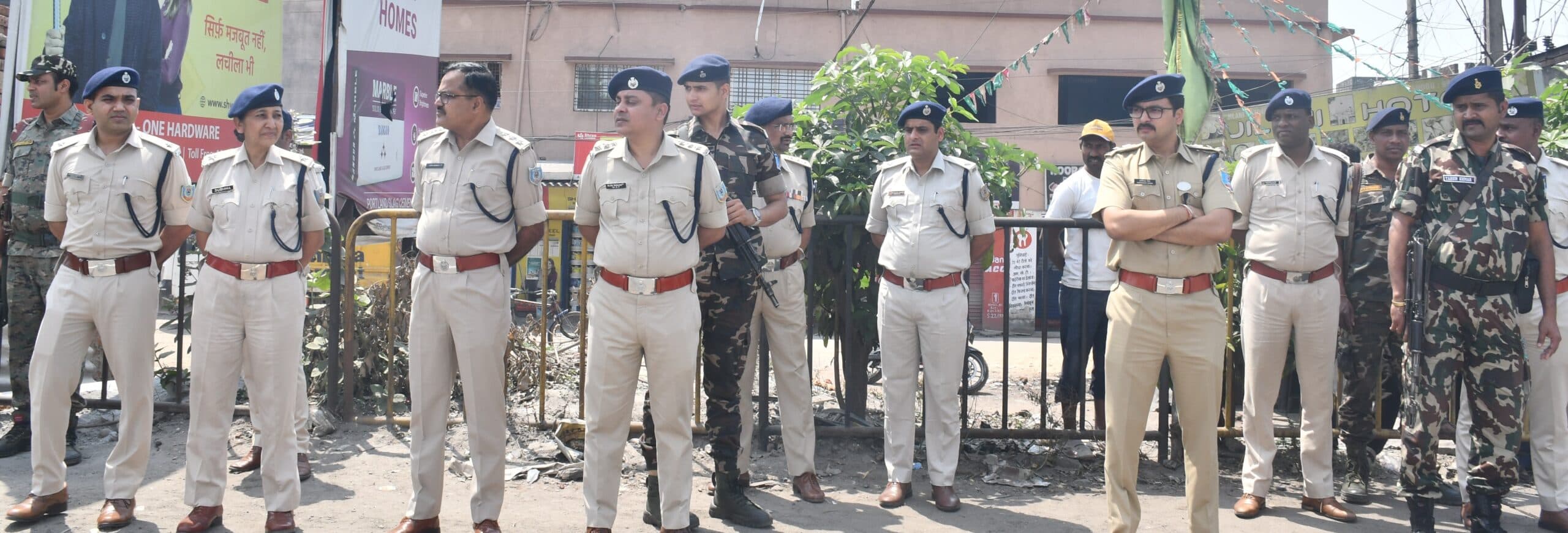 Bokaro News : माहौल बिगाड़ने की कोशिश करने वालों को बख्शा नहीं जायेगा. : एसपी