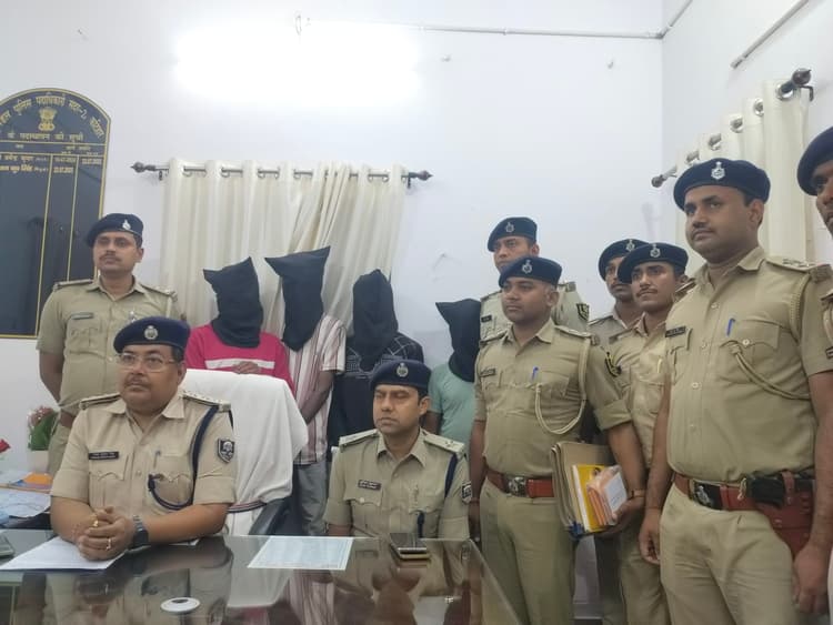 पैसों के लालच में विकलांग युवक की हत्या, चार आरोपी गिरफ्तार