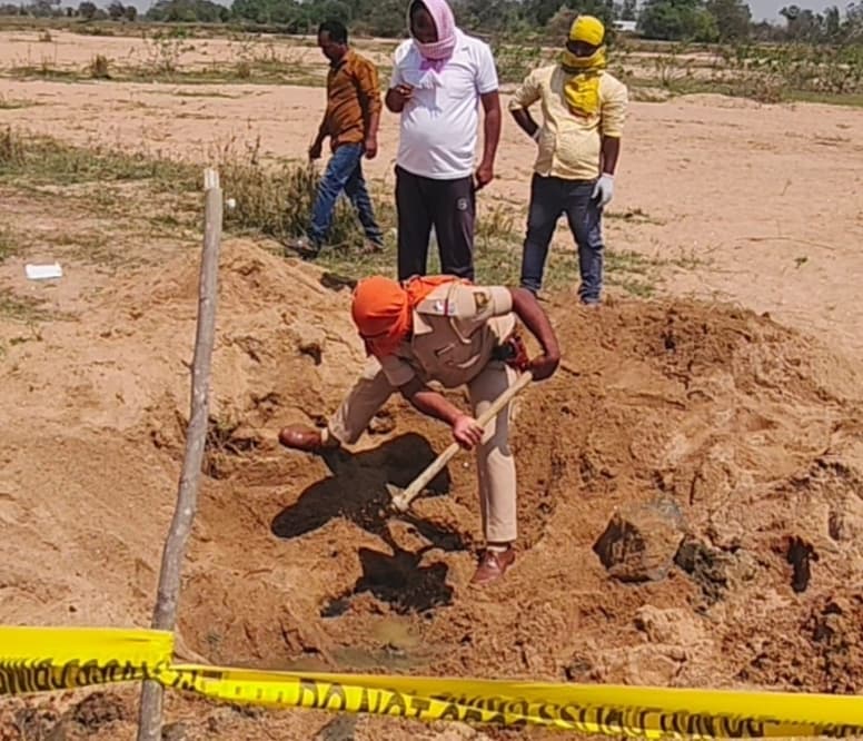 शराब पीकर हंगामा कर रहे व्यक्ति की परिवार के सदस्यों ने की पीटकर हत्या