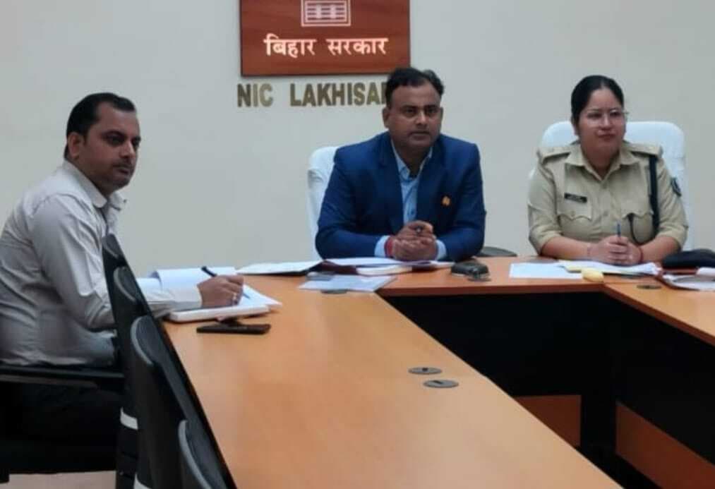 सीसीटीवी कैमरों के संचालन की हुई समीक्षा