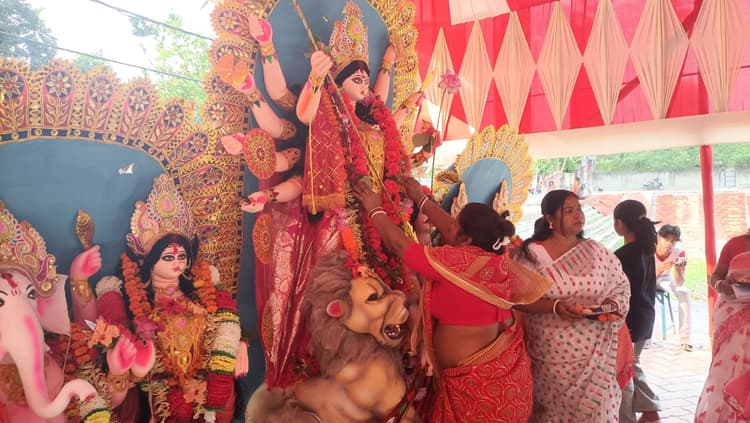 नम आंखों से मां दुर्गा को दी विदाई, चैत्र नवरात्र संपन्न