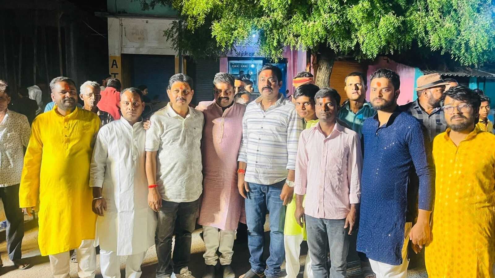 पाथरोल में अखाड़ा समिति ने निकाला जुलूस