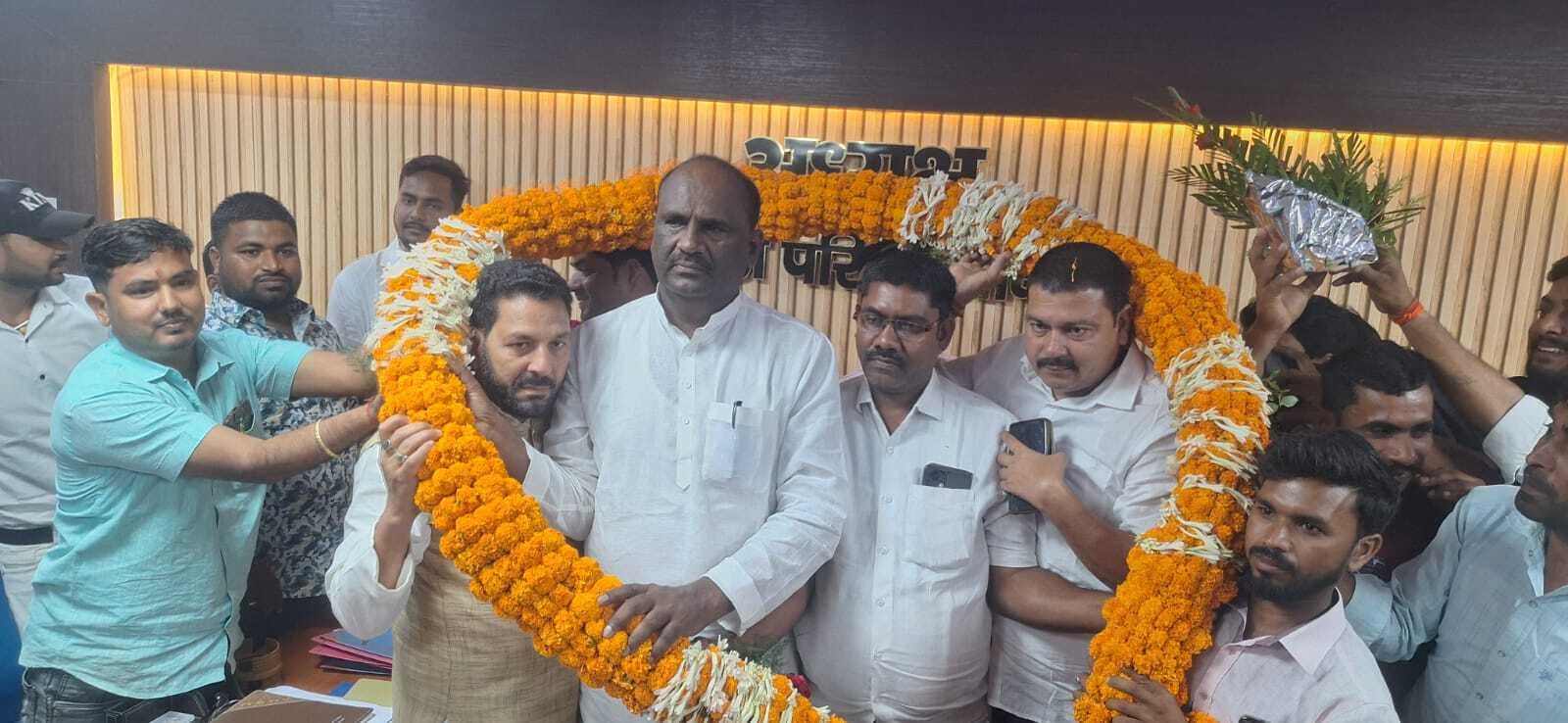 जिप अध्यक्ष की कुर्सी सुरक्षित, अविश्वास प्रस्ताव पर बैठक बुलाने वाले जिप सदस्य रहे अनुपस्थित