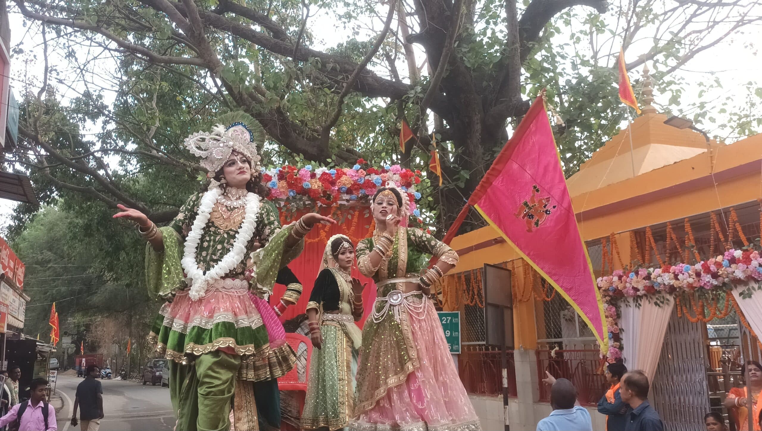 रामनवमी में झांकी रहा आकर्षण का केंद्र