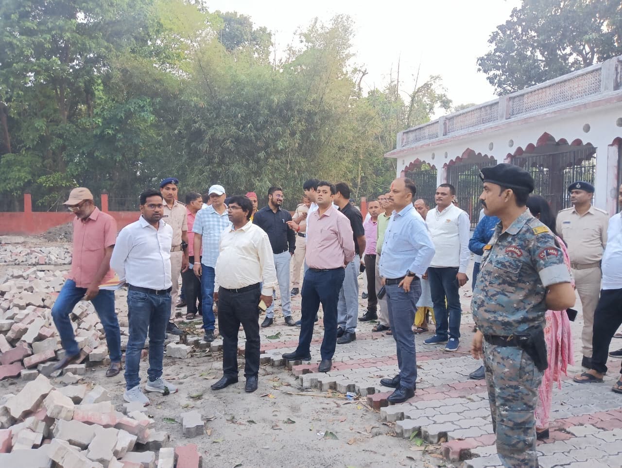 बची राशि खर्च करने के लिए बनाया जायेगा नया प्रस्ताव : डीएम