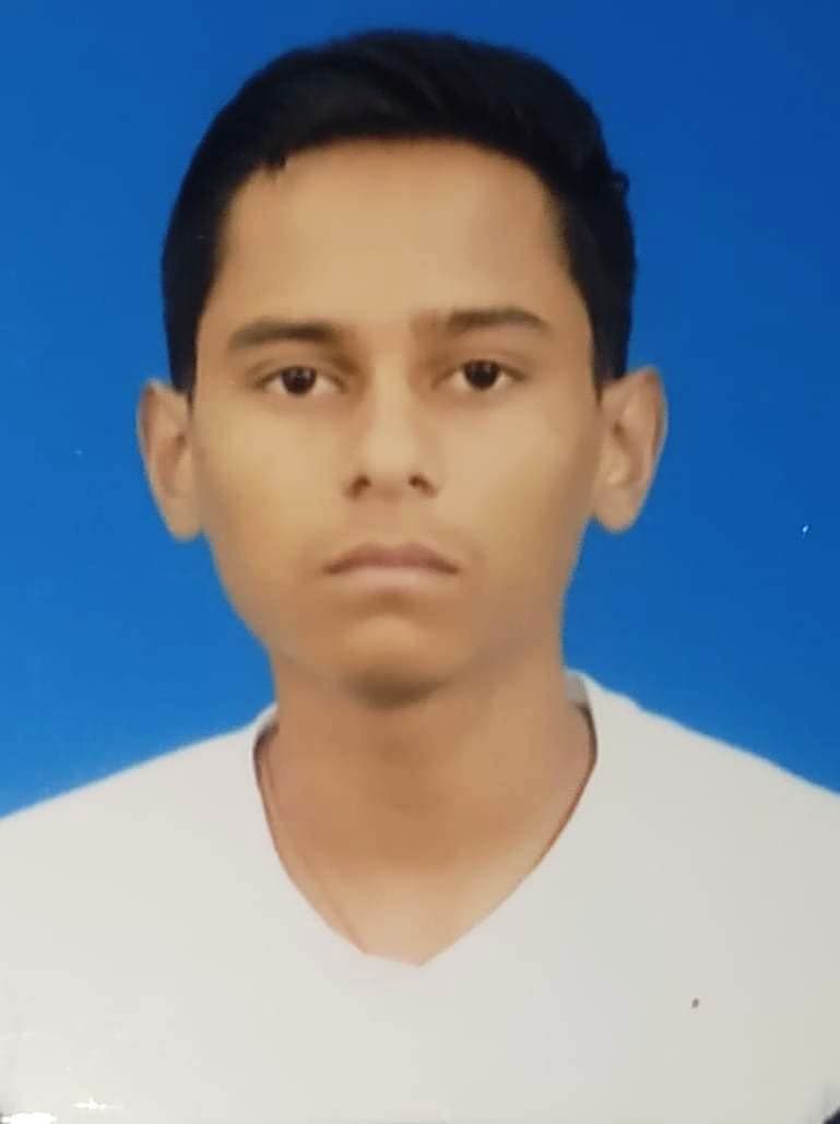 मैट्रिक परीक्षा में 95.6 प्रतिशत अंक के साथ राखी बनी जिला टॉपर, रितिक कुमार सेकेंड