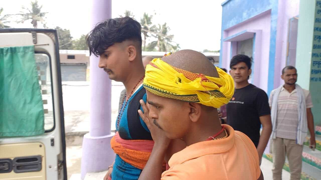 परबत्ता के लगार गांव में बदमाशों ने युवक को मारी गोली, रेफर