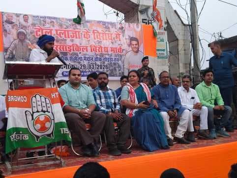 मंत्री ने हर हाल में टोल प्लाजा हटाने का दिया आश्वासन