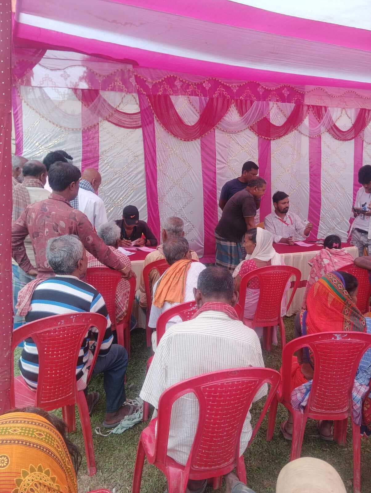 शिविर में सौ से अधिक लोगों की आंख का निःशुल्क जांच किया गया