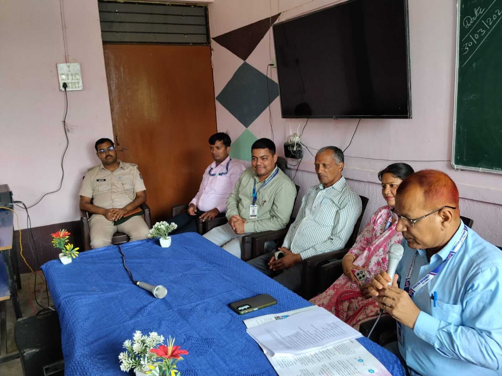 दो विद्यालयों ने एक-दूसरे से शैक्षणिक गतिविधियों को किया साझा