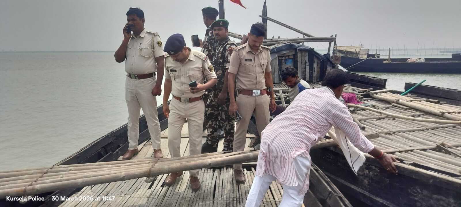 दियारा में पुलिस ने मार्च कर किसानों को फसल सुरक्षा का दिलाया भरोसा