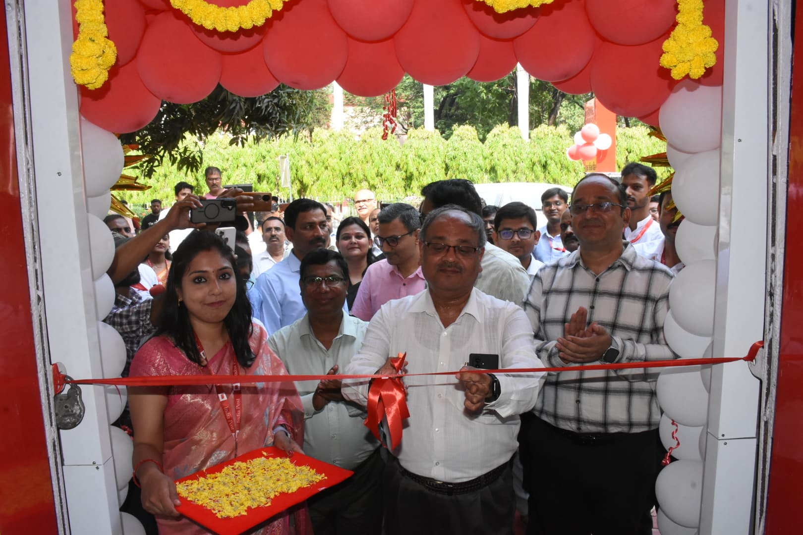 Dhanbad News: जिले के पहले जेन जी पोस्ट ऑफिस का उद्घाटन