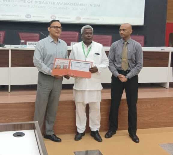 चांदपीपर पंचायत के मुखिया को राष्ट्रीय स्तर पर किया गया सम्मानित