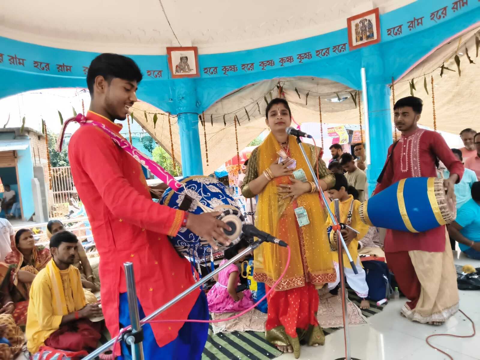 कर्णोश्वर मंदिर में बही भक्ति की बयार