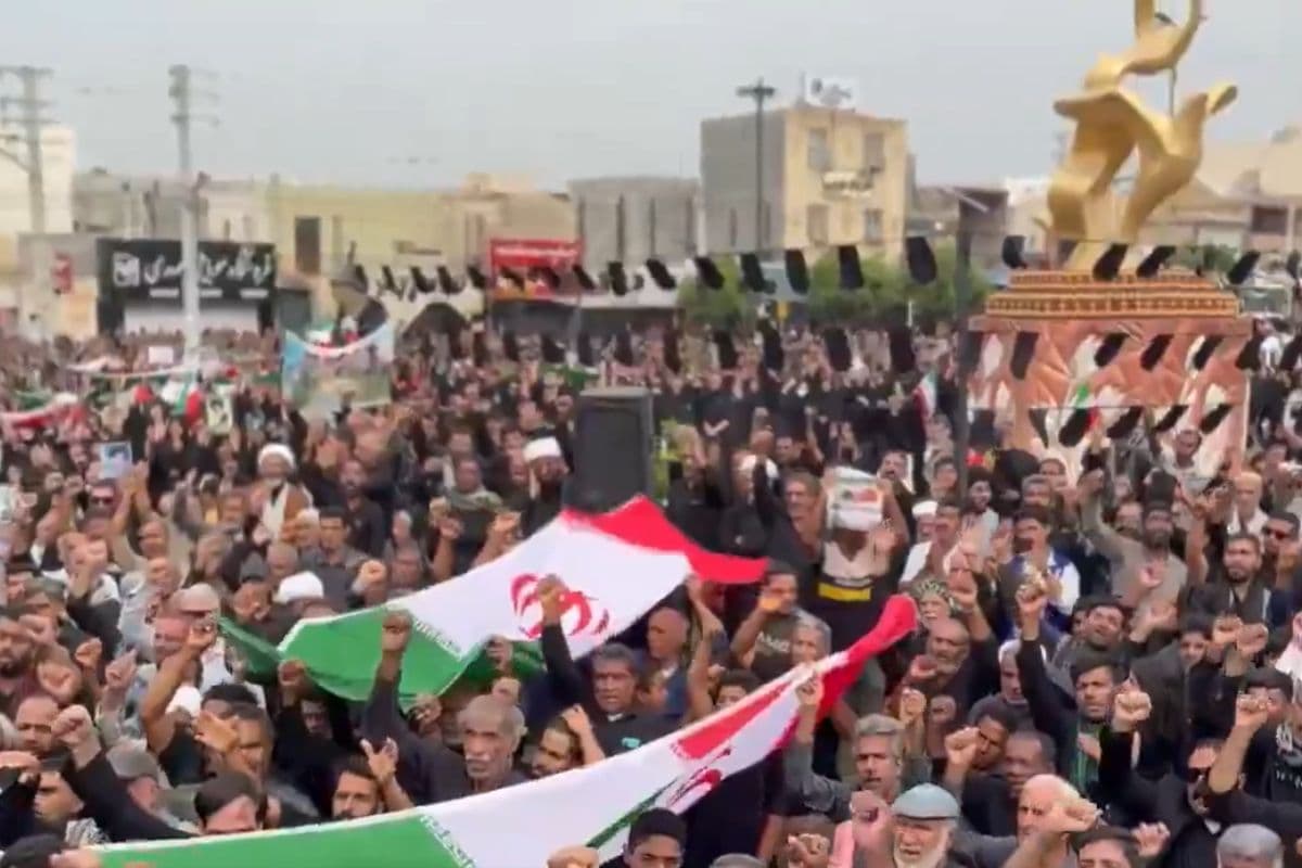 अमेरिका-इजराइल हमला: ईरान में मरने वालों की संख्या बढ़कर 787, 150 से अधिक छात्राओं की मौत पर बवाल