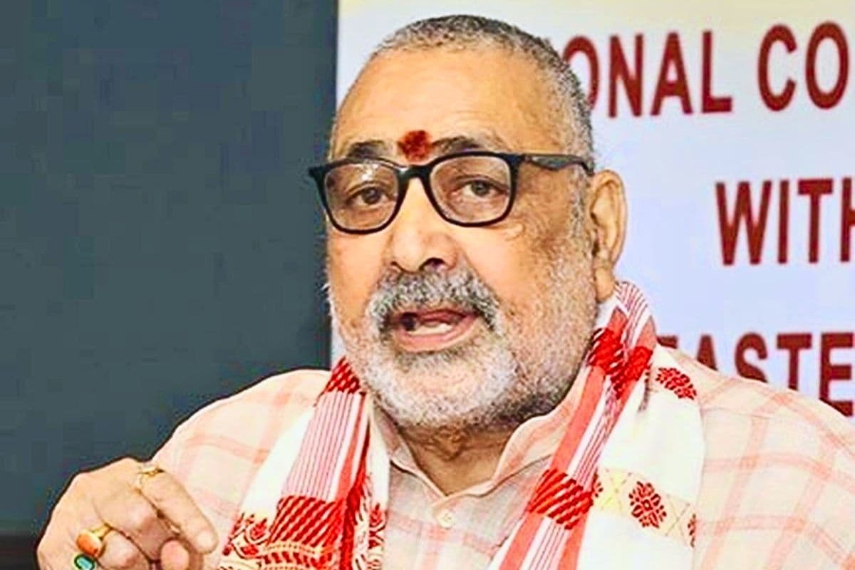 अब किसके हाथ में होगी बिहार की कमान? गिरिराज सिंह बोले- अगला CM नीतीश की मर्जी से होगा तय