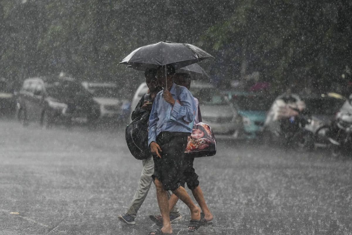 बिहार में 15, 16, 17 और 18 मार्च को तेज बारिश का अलर्ट, गरज-चमक के साथ आंधी चलने की संभावना