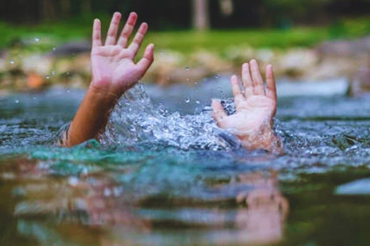 होली से पहले बिहार के इस गांव में मातम, एक को बचाने में 6 बच्चों की नाला में डूबने से मौत