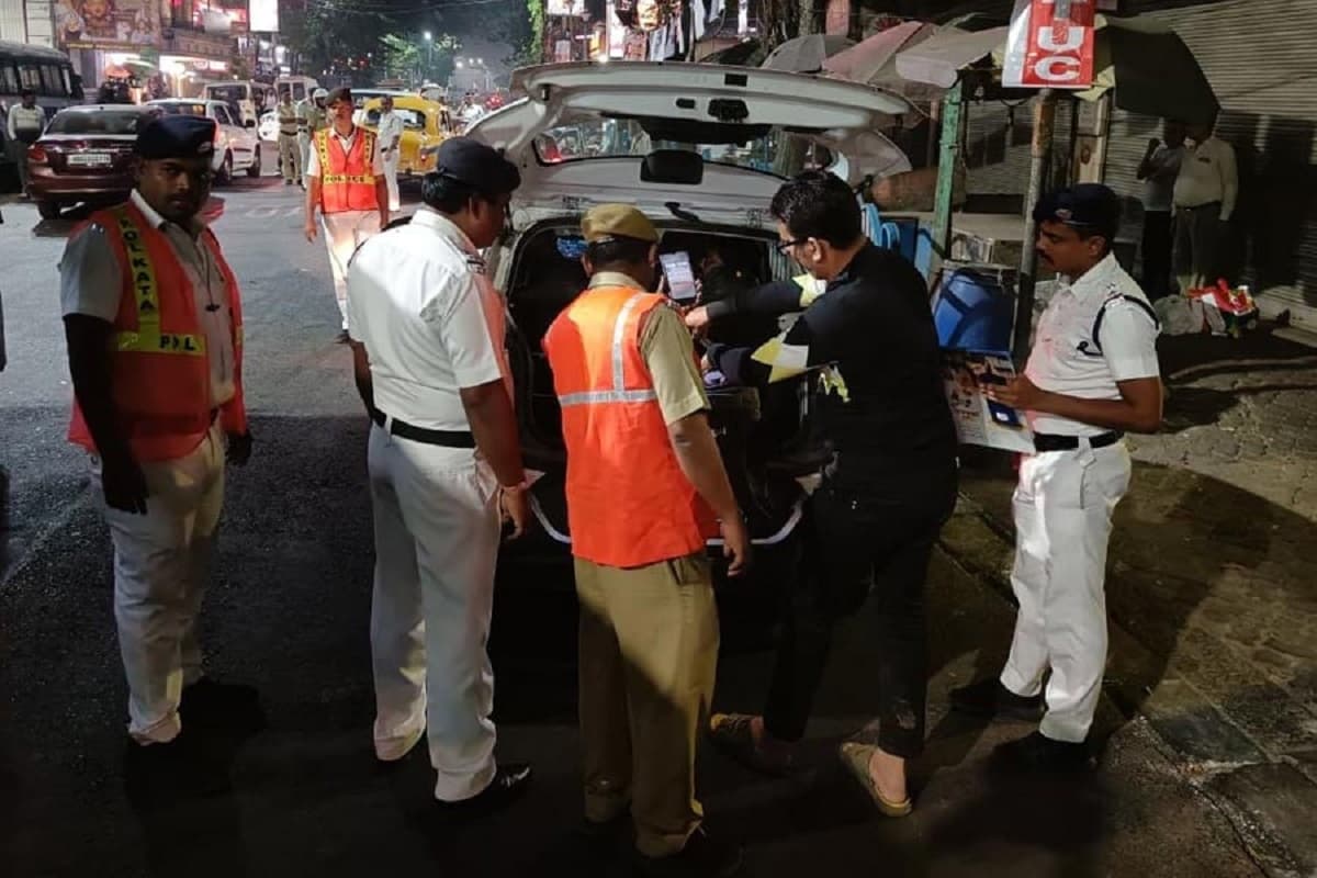 बंगाल चुनाव: 20 दिनों में जब्त हुए 12 हथियार, पुलिस की ताबड़तोड़ छापेमारी