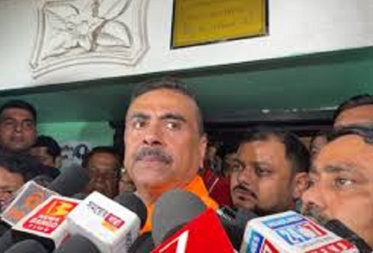 शुभेंदु अधिकारी ने की रत्ना देवनाथ से मुलाकात, बोले- अभया के लिए लड़ी जायेगी साझा लड़ाई