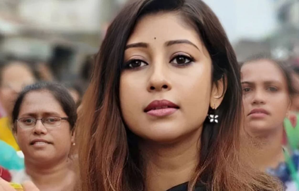 तृणमूल उम्मीदवार लवली मैत्रा के हैशटैग में दिखा बांग्लादेश, बंगाल की राजनीतिक छिड़ी नयी बहस